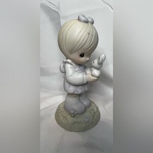 Precious Moments Figurine Wishing You A Happy Easter